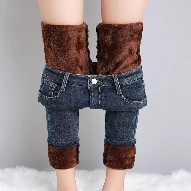 New Women Thermal Jeans Winter Snow Warm Plush Stretch Jeans Lady Skinny Thicken Students Denim Pants Fleece Mom Fur Trousers