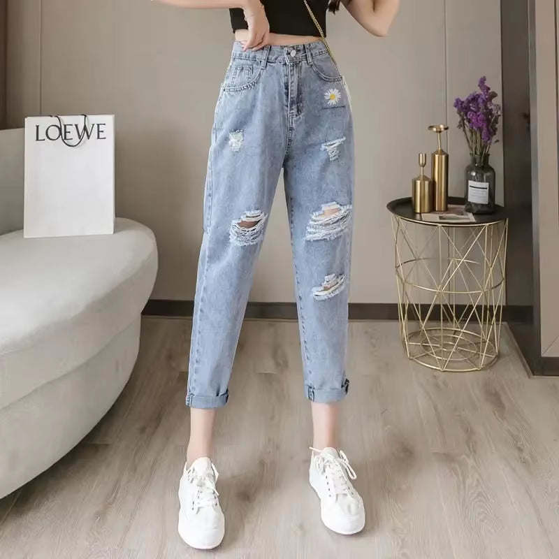 Embroidered Daisy Hole Jeans Women'S Loose Capris Summer Thin High Waist Straight Pants BF Trend