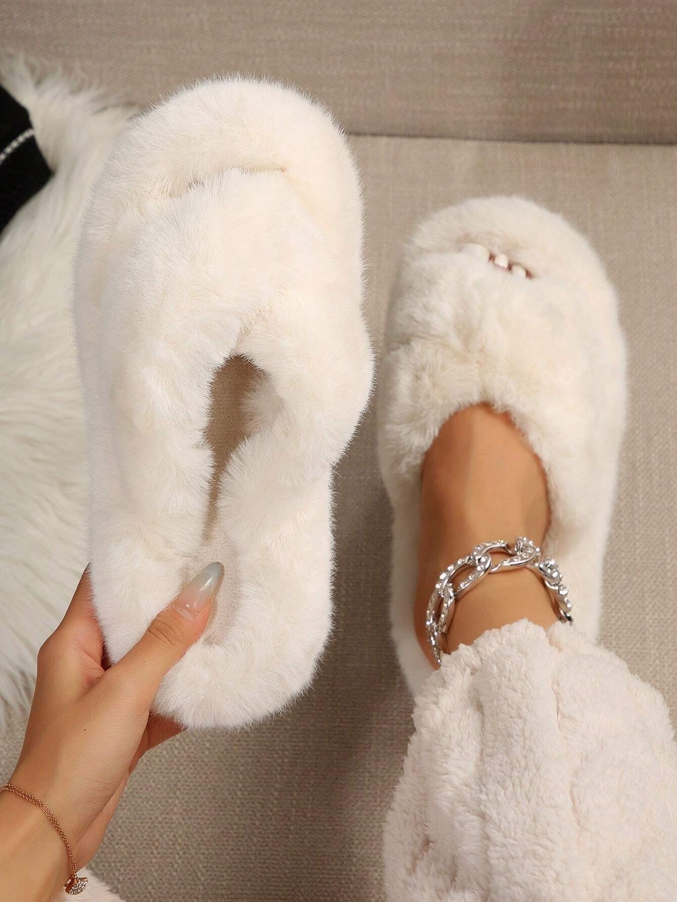 2025 New Fluffy Slippers for Women, Thick Sole Plush Slip-On Slippers for Outdoor & Indoor Wear, Anti-Slip, Autumn/Winter,Furry Shoes