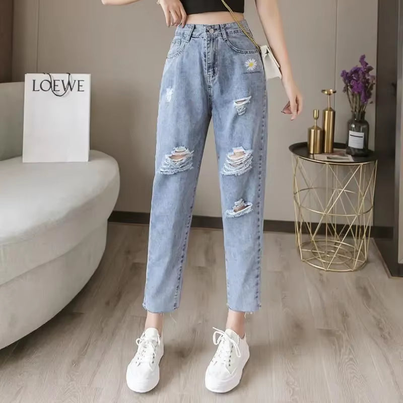Embroidered Daisy Hole Jeans Women'S Loose Capris Summer Thin High Waist Straight Pants BF Trend