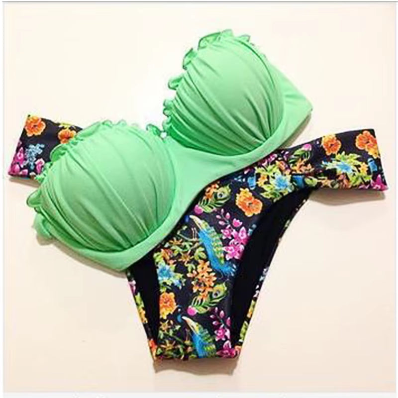 Women Swimsuit Frilled Textured Strapless Bikini Set Women'S Swimwear Padded Low Waist Ruffle Bandeau Bikini Short Swimming Suit