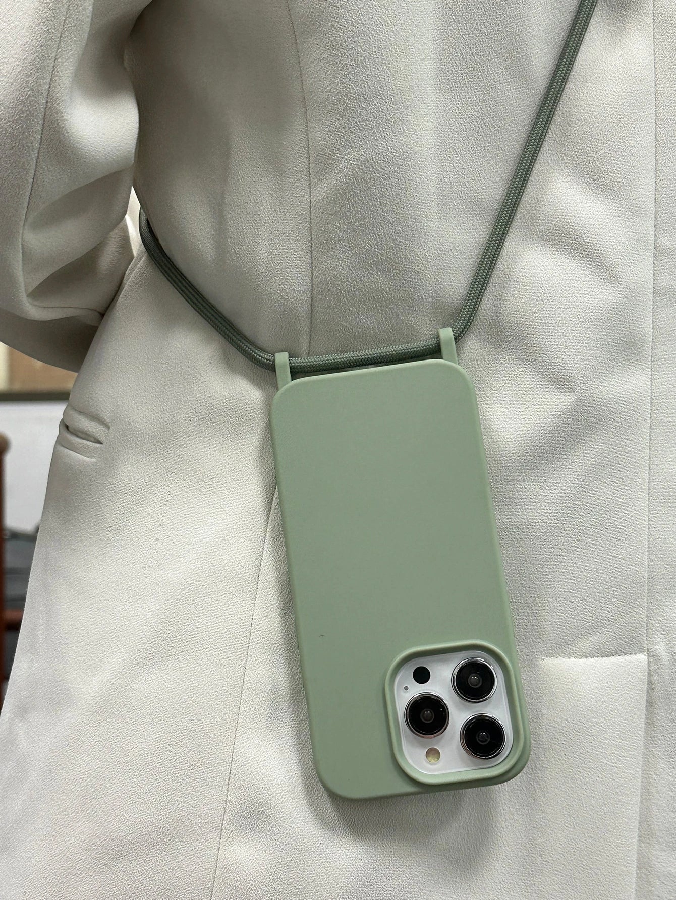 Lanyard Gorgeous Good Quality Solid Color Phone Case Cover with Metal Bead Chains Compatible with Iphone 16 16E 15 14 13 12 11 Pro Max plus 16E Waterproof Shockproof Anti-Fall Scratch Resistant