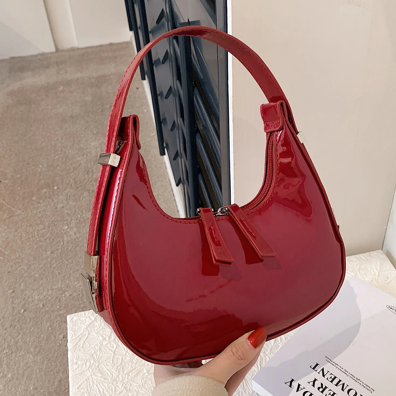 Retro PU Leather Tote Handbag Luxury Designer Crescent Bag Women'S Solid Color Small Shoulder Bag 2023 Trend Ladies Armpit Purse